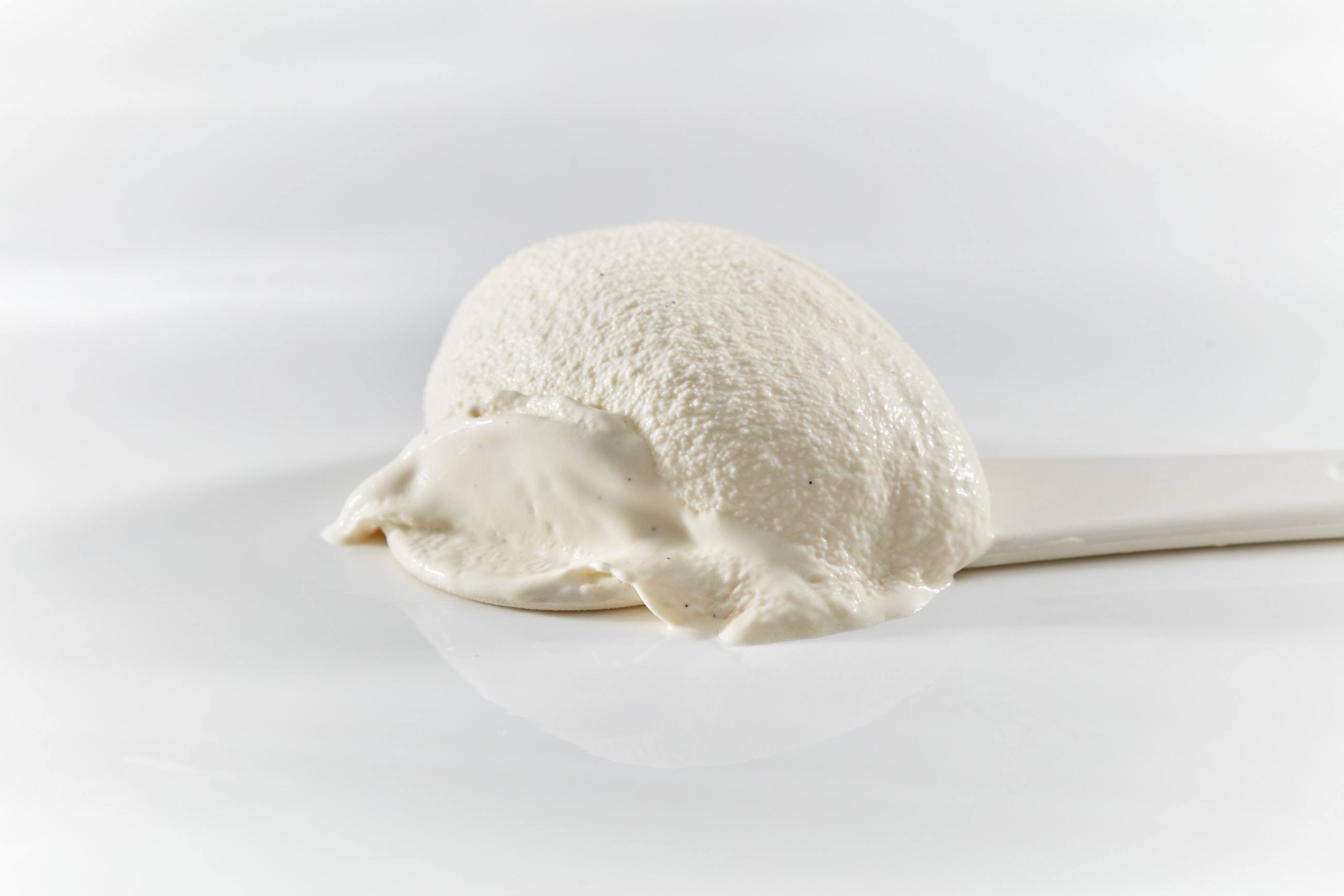 recipe image גלידה וניל טבעונית